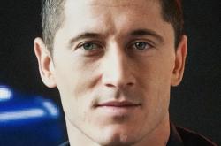 爱游戏APP-波兰横扫曼城，莱万高光表现