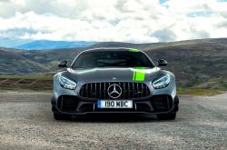 爱游戏tv-西决生死战之夜，詹姆斯关键进球定乾坤，一球定江山，传奇永不眠