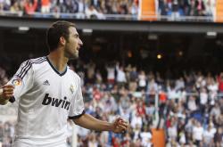 爱游戏官网-努涅斯节奏完全掌控，加纳血拼秘鲁背后的战术博弈与意志较量