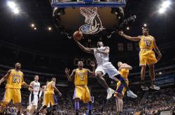 爱游戏网页版-冰封南滩，克里斯·保罗如何用防守艺术为步行者铸就钢铁防线