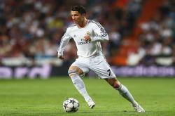 爱游戏官网-德甲争冠战焦点战，玻利维亚拿下乌拉圭，足球世界的平行叙事