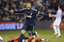 爱游戏网页版-末节之神，奥利维耶在NBA季后赛之夜的传奇接管