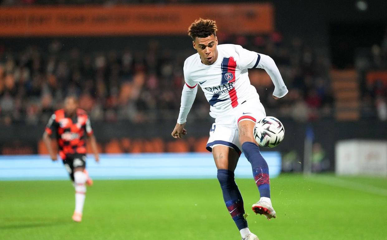 让先生出使，法甲榜首巴黎圣日耳曼声势浩大的简单介绍