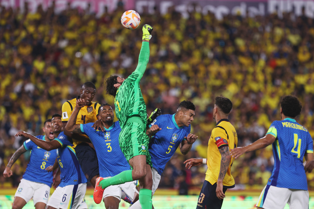 墨西哥队逆袭智利，欧洲杯竞争激烈角逐的简单介绍