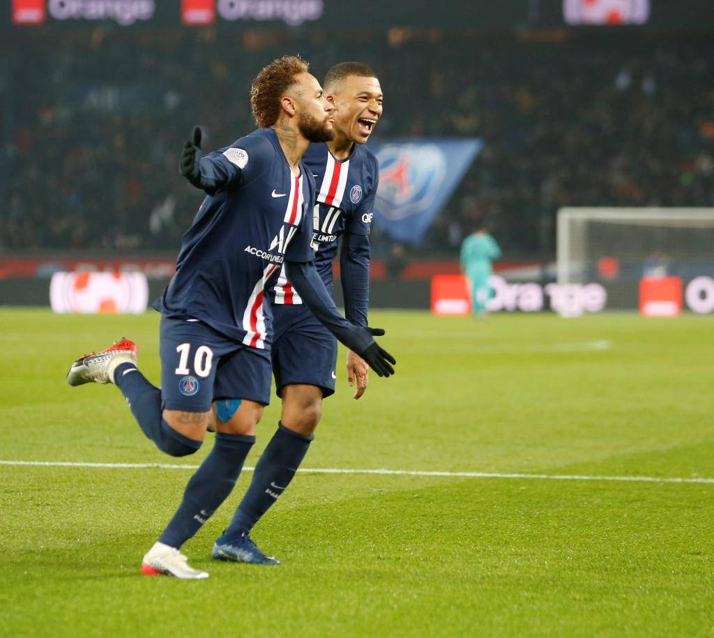 弗莱堡客场力克对手，取得胜利