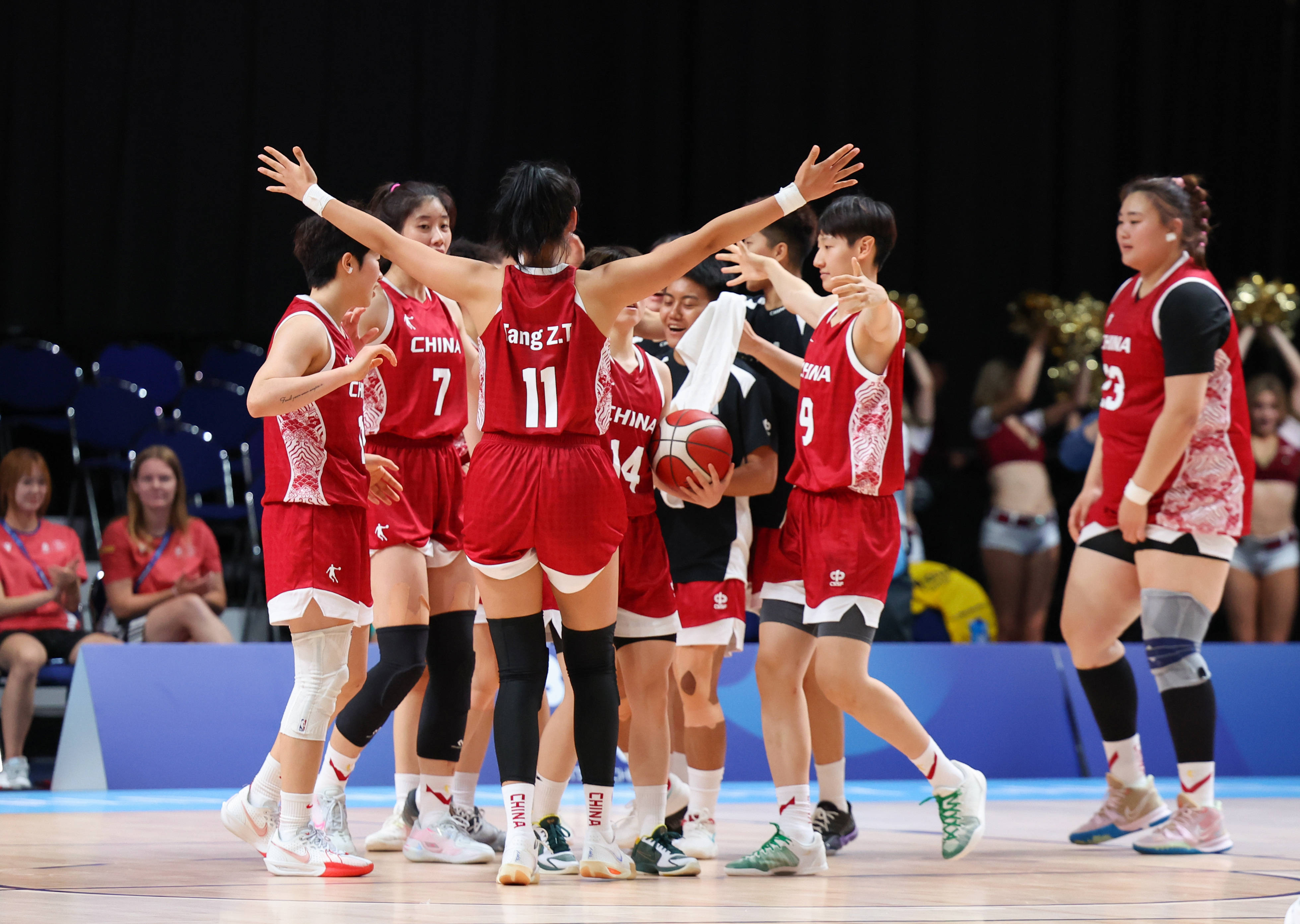 中国女篮在冠军赛中获胜