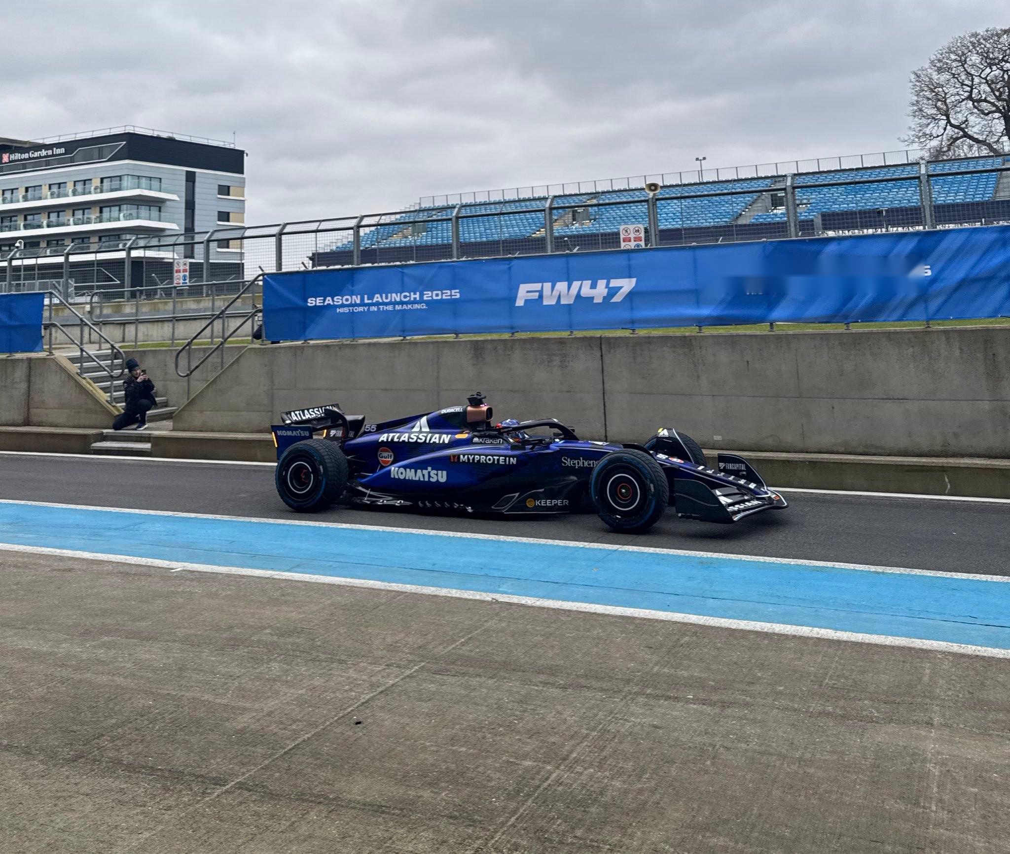 迈凯伦轻取雷诺车队，塞恩斯惊艳四座的简单介绍