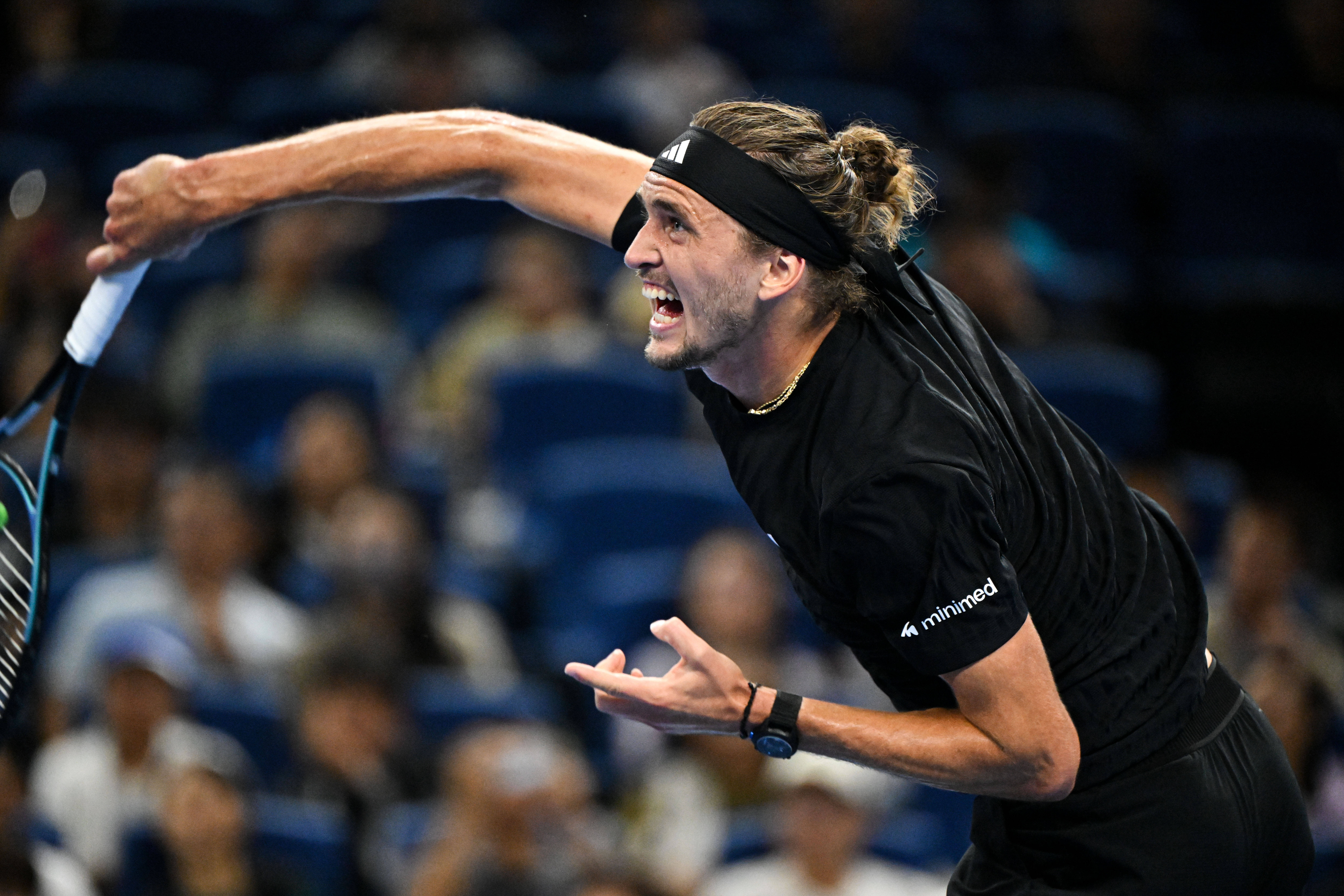 意大利网球队逆转西班牙网球队，梅德韦杰夫送出助攻的简单介绍