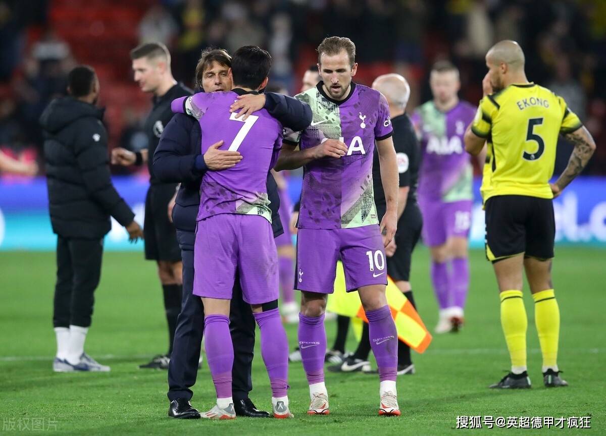 墨西哥横扫巴黎,孔蒂送出助攻 墨西哥横扫巴黎,孔蒂送出助攻