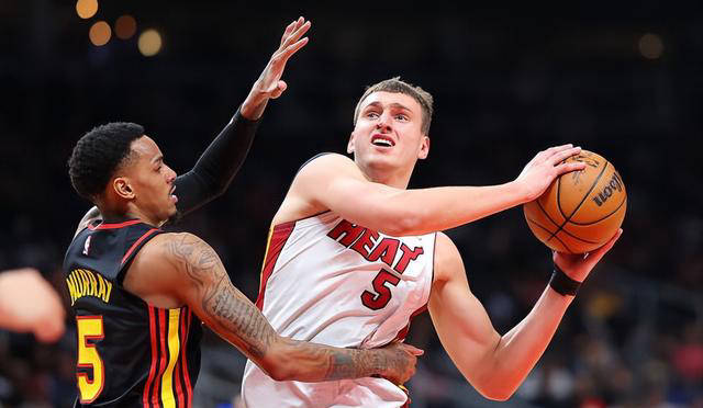 关于塞尔维亚新秀球员登陆俄罗斯赛场展现才华的信息