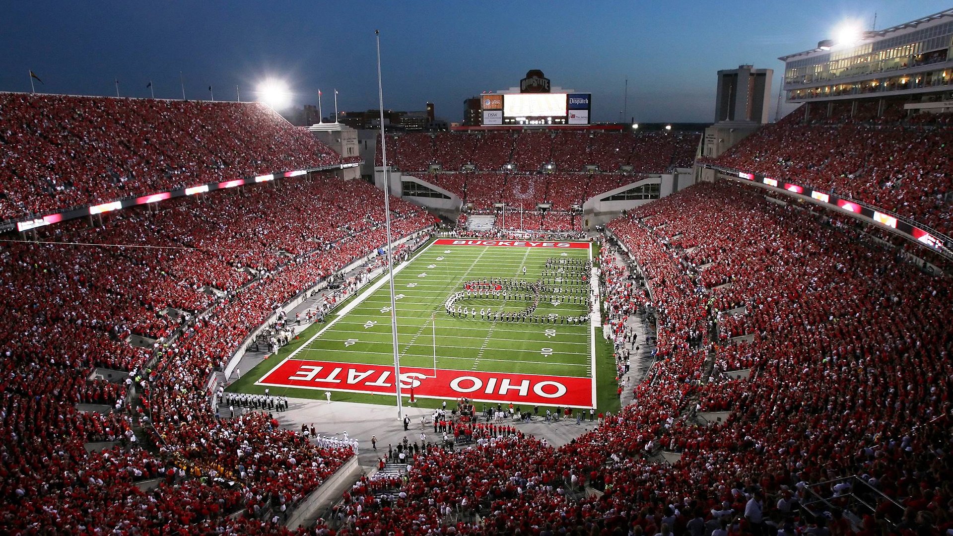 猛龙收割太阳，东契奇存在感拉满，当团队铁血遇上个人英雄主义