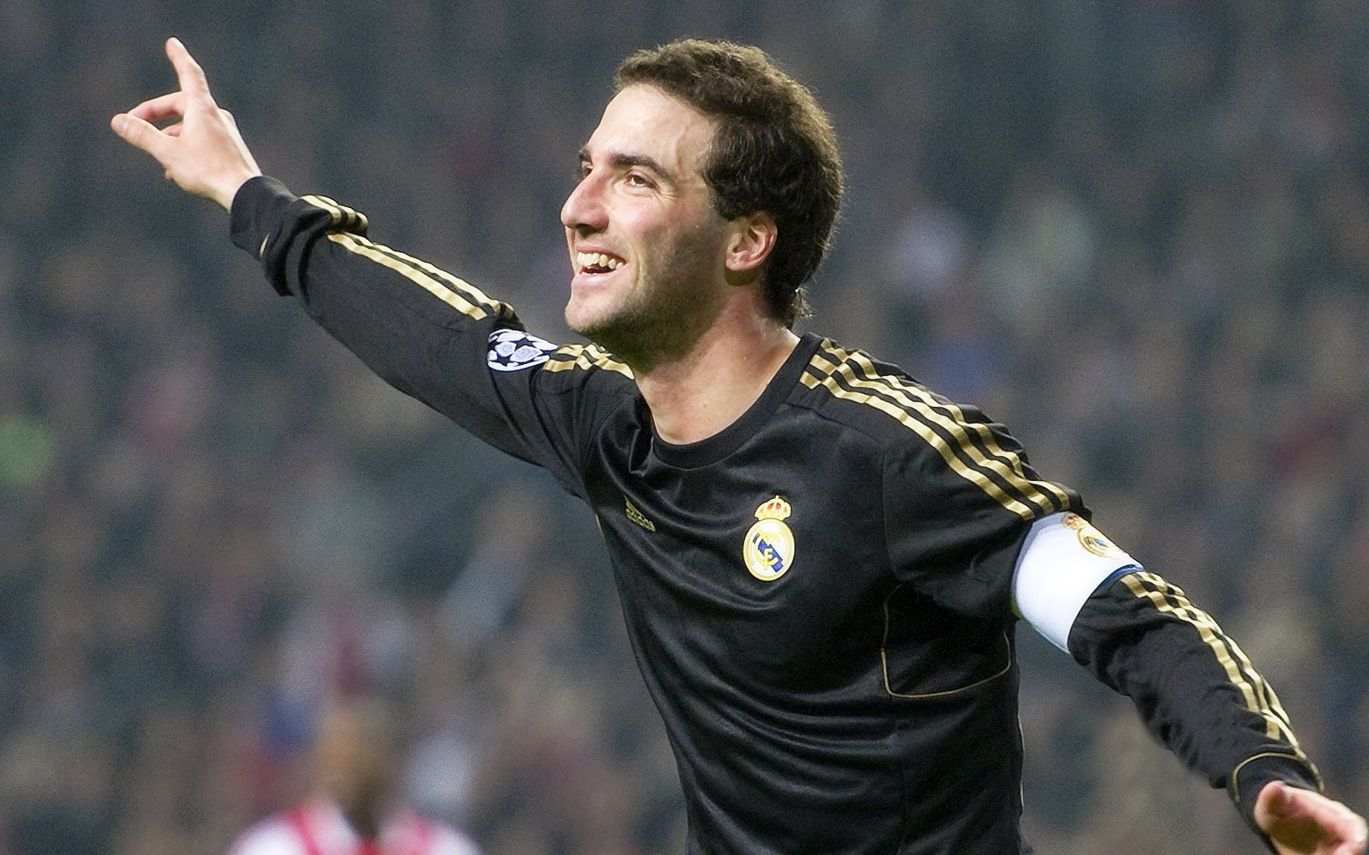 F1街道赛之夜,基米希成为胜负手,一场策略与勇气的交响